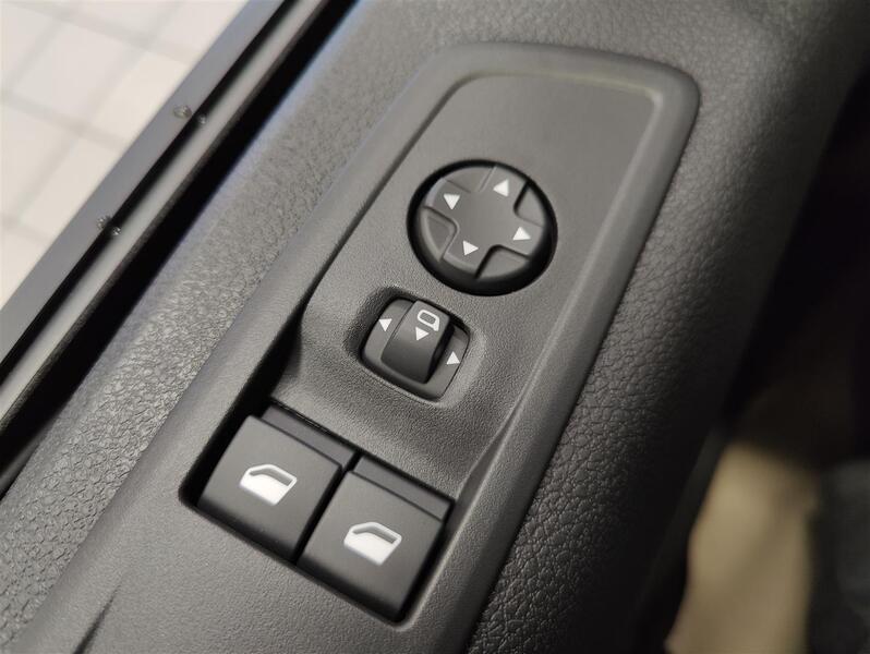 BlueHDi 145 EAT8-automaatti XL *** VAIHTARI-FESTARI: kysy tähän autoon rahoitustarjous! heti ajoon Peugeot Expert