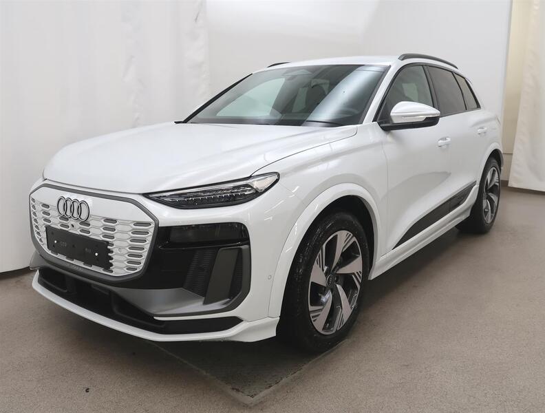 Q6 e-tron quattro 285,00 kW *2x Renkaat* heti ajoon Audi Q6 e-tron