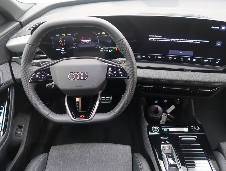 Q6 e-tron quattro 285,00 kW *2x Renkaat* heti ajoon Audi Q6 e-tron