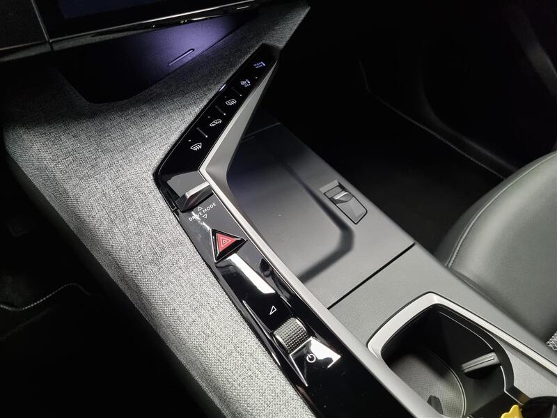 heti ajoon Peugeot E-3008