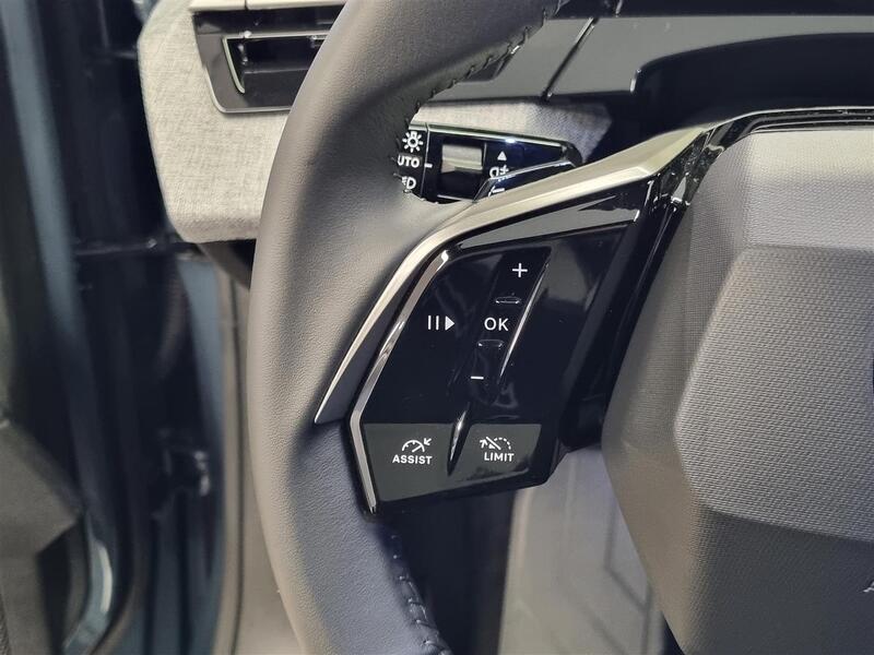 heti ajoon Peugeot E-3008