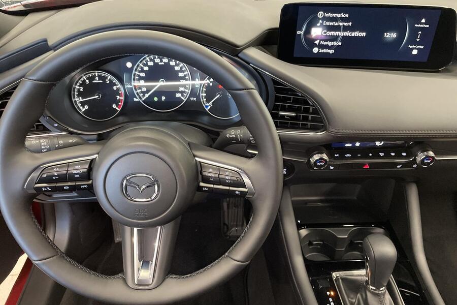 heti ajoon Mazda 3