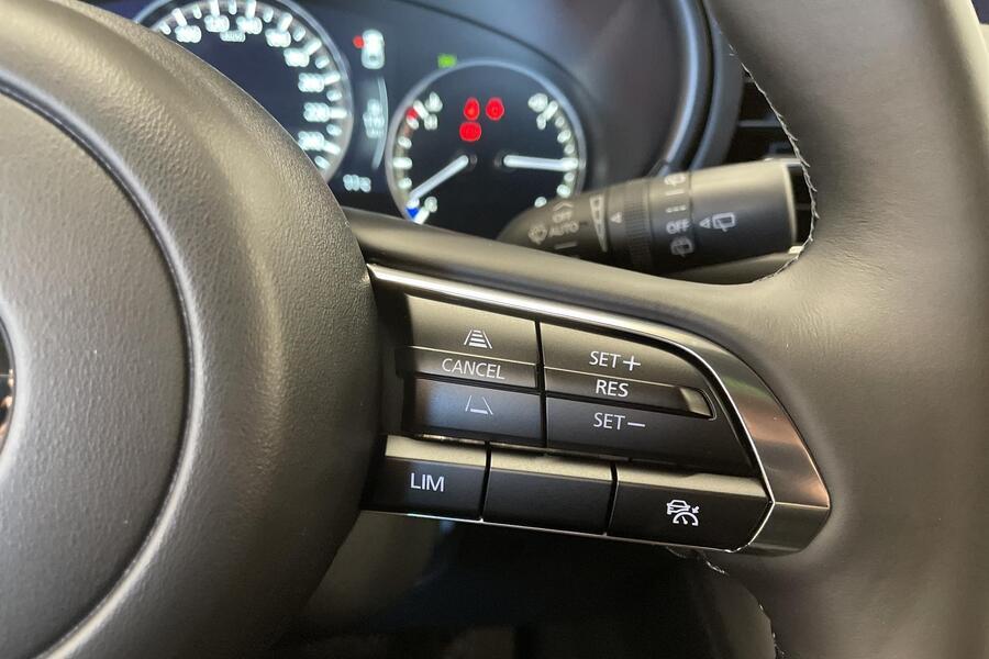 heti ajoon Mazda 3