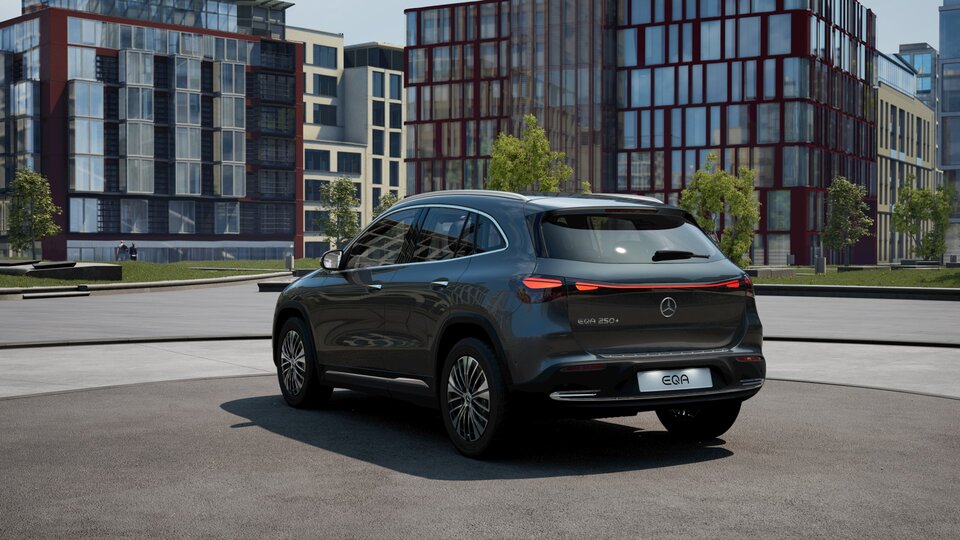 heti ajoon Mercedes-Benz EQA