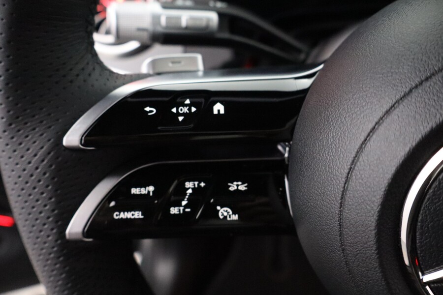 heti ajoon Mercedes-Benz EQS