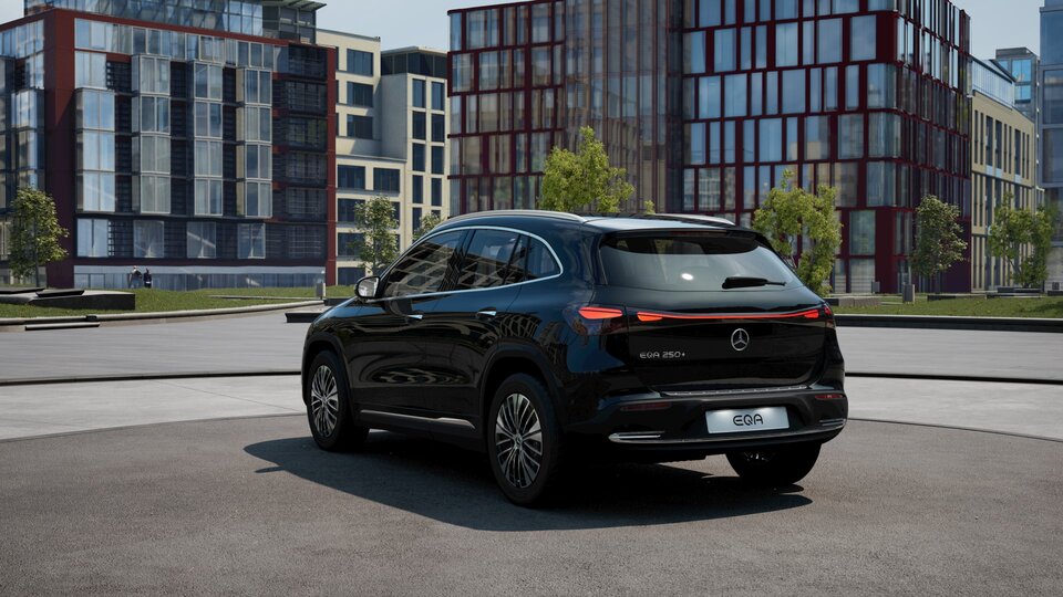 heti ajoon Mercedes-Benz EQA
