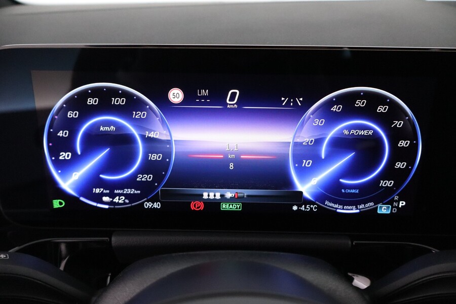 heti ajoon Mercedes-Benz EQA