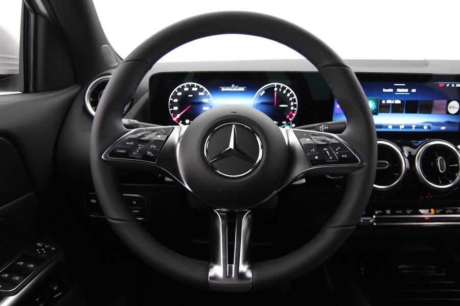 heti ajoon Mercedes-Benz GLA