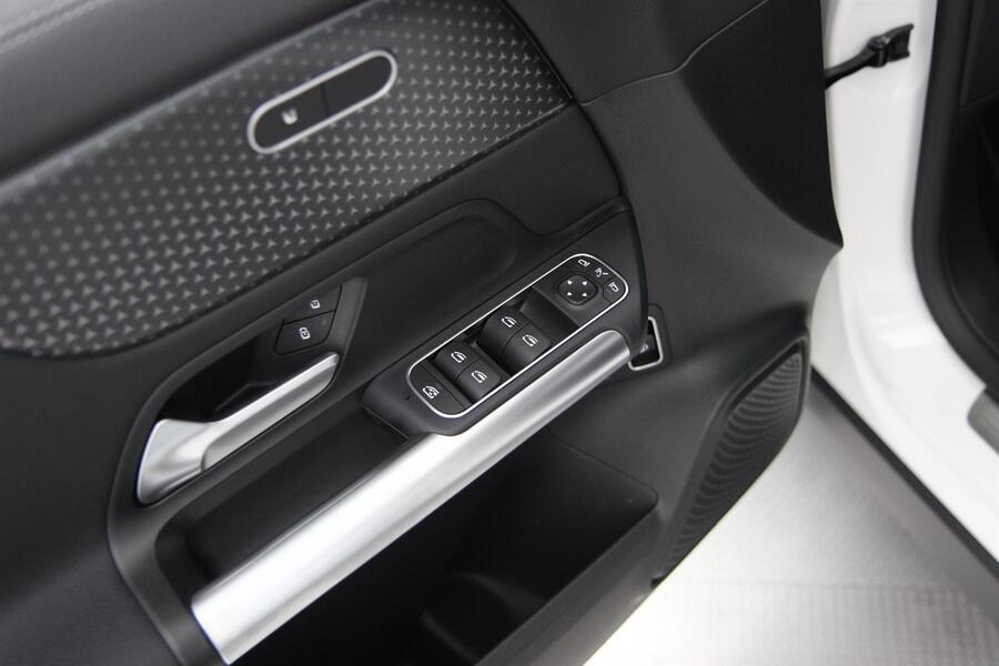 heti ajoon Mercedes-Benz GLA