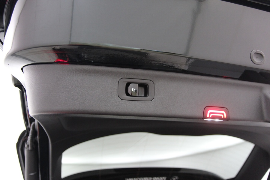 heti ajoon Mercedes-Benz EQS