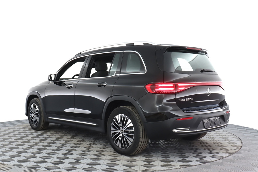 heti ajoon Mercedes-Benz EQB