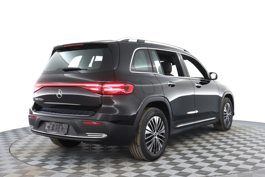 heti ajoon Mercedes-Benz EQB