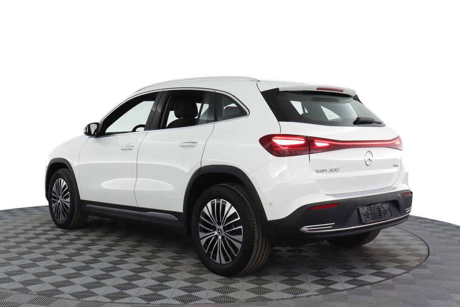 heti ajoon Mercedes-Benz EQA