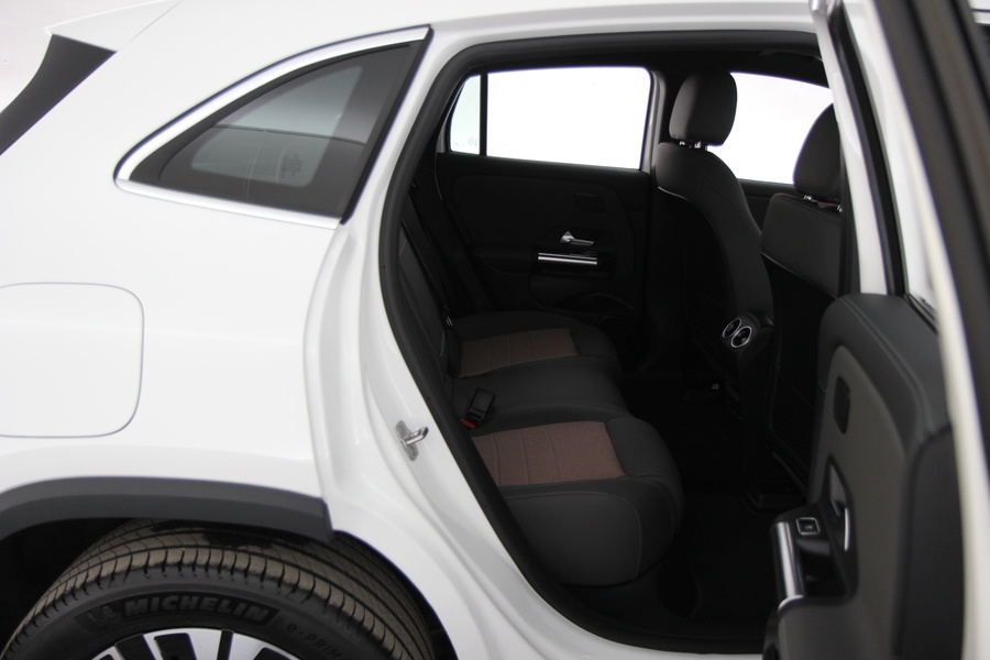 heti ajoon Mercedes-Benz EQA