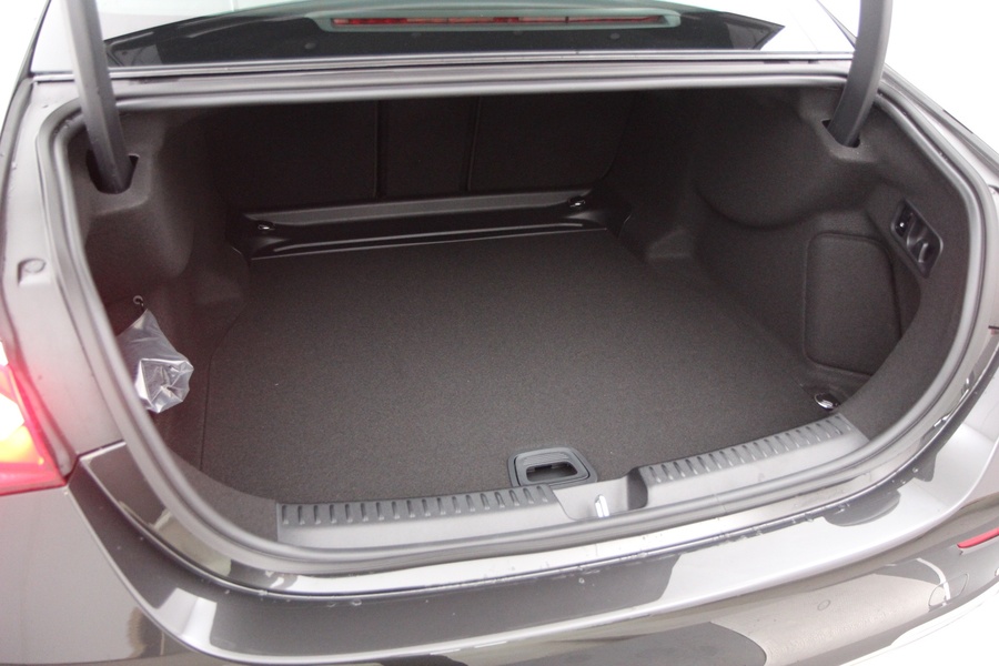 heti ajoon Mercedes-Benz E