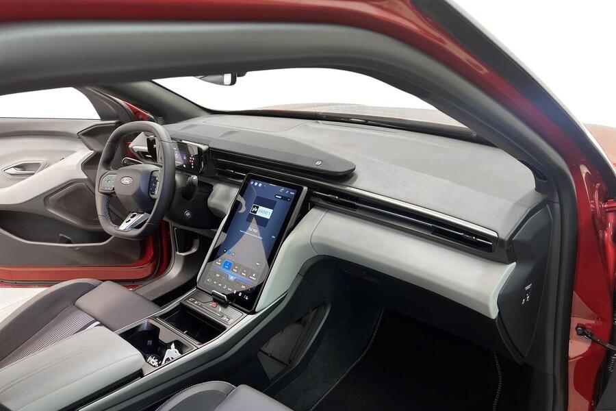 heti ajoon Ford Capri