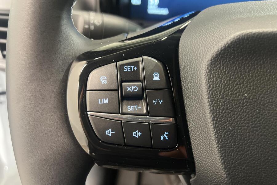 heti ajoon Ford Transit Courier