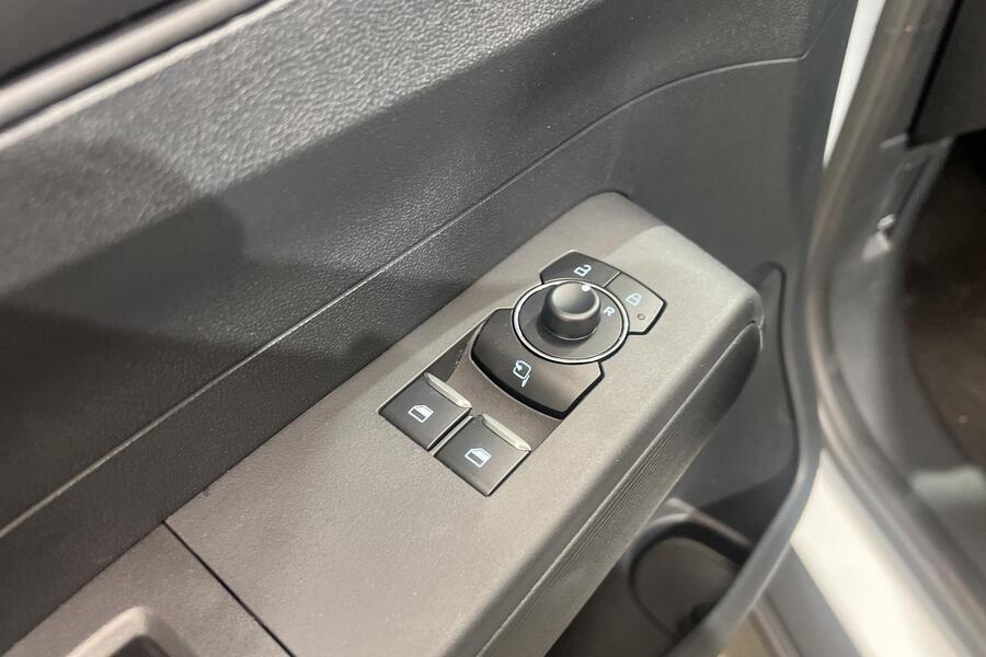 heti ajoon Ford Transit Courier