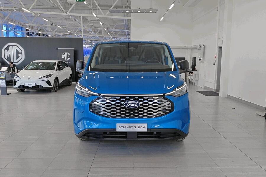 heti ajoon Ford Transit Custom