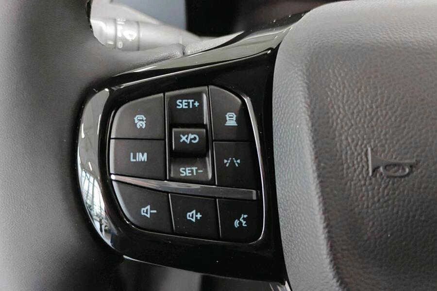 heti ajoon Ford Transit Custom