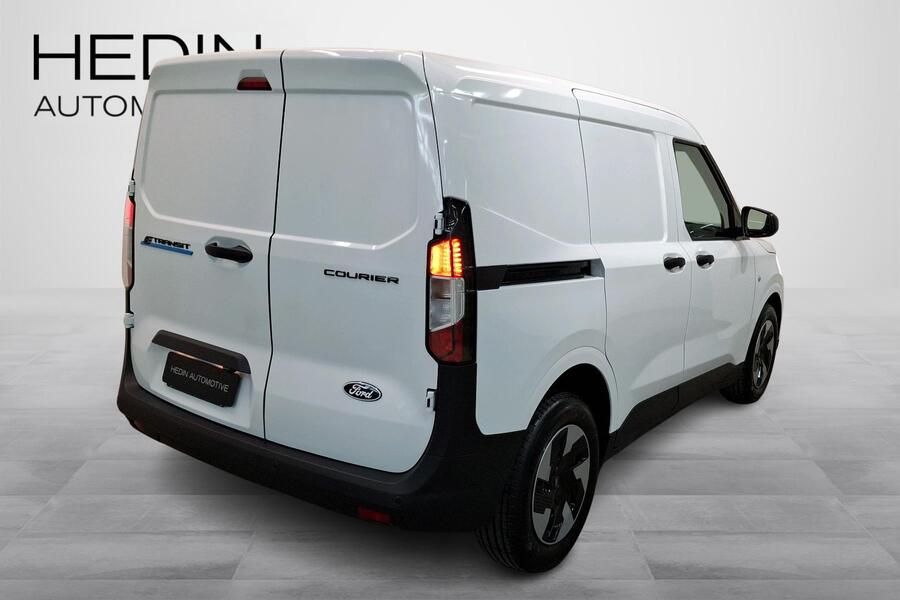 heti ajoon Ford Transit Courier