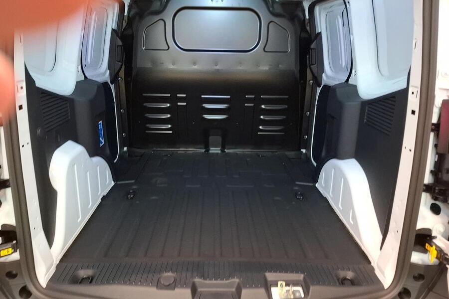 heti ajoon Ford Transit Courier