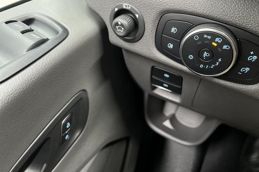 heti ajoon Ford Transit