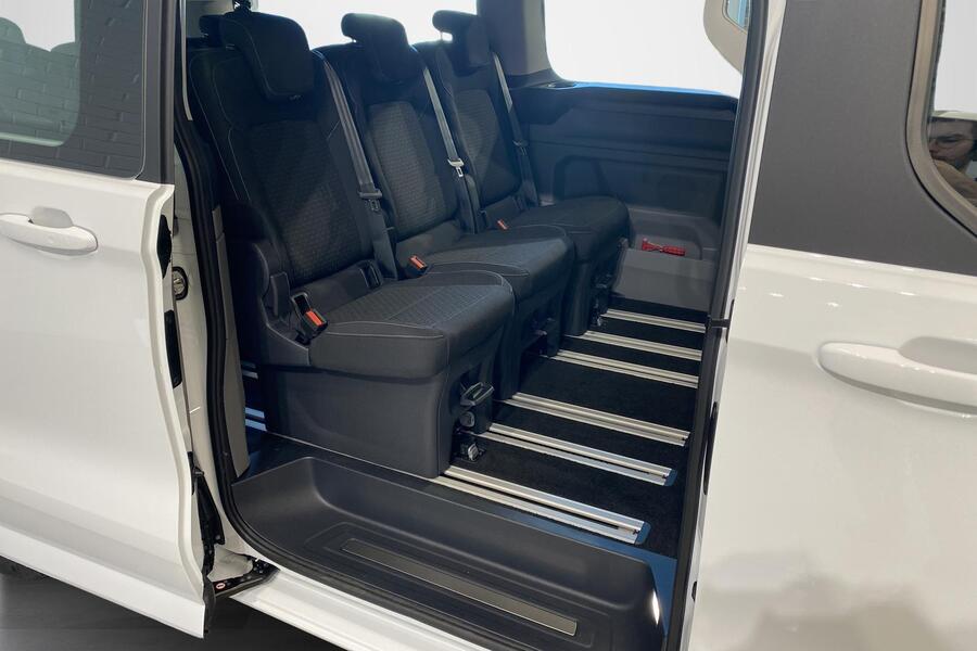 heti ajoon Ford Tourneo Custom