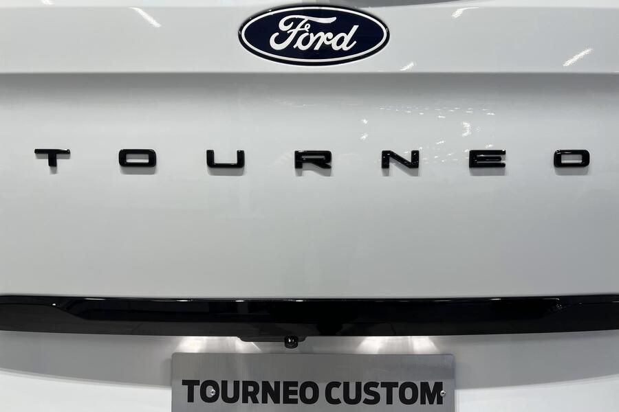 heti ajoon Ford Tourneo Custom