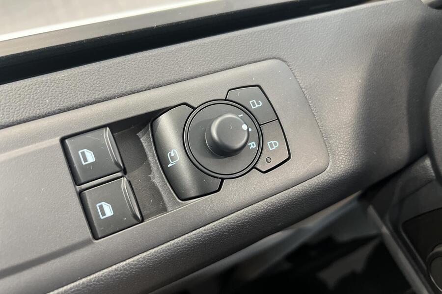 heti ajoon Ford Transit Custom