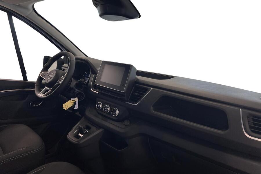 heti ajoon Nissan Primastar