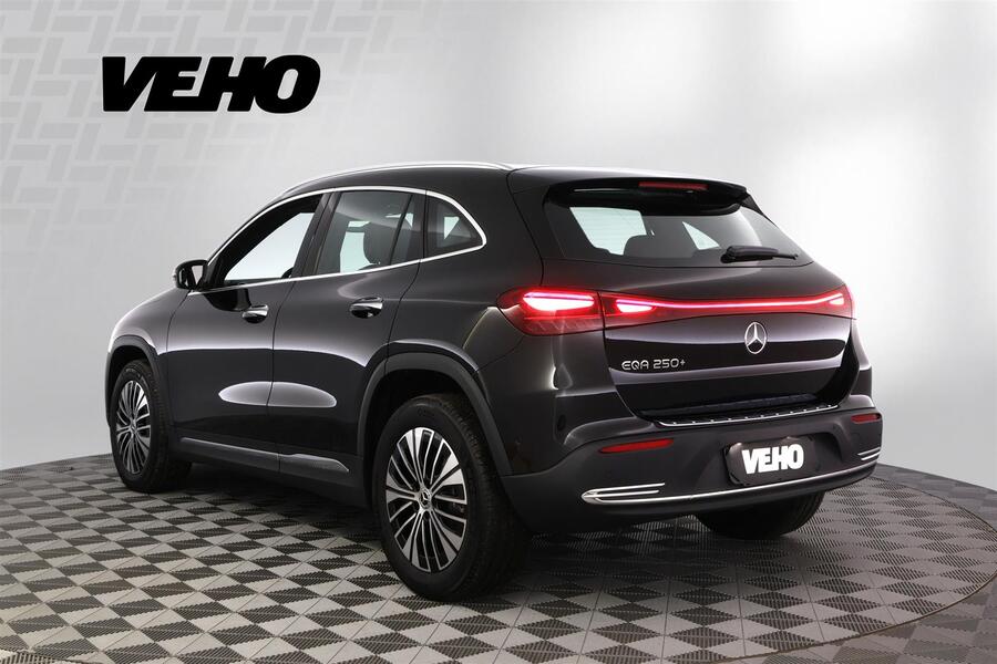 heti ajoon Mercedes-Benz EQA