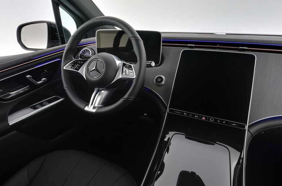 heti ajoon Mercedes-Benz EQE