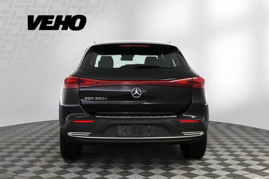 heti ajoon Mercedes-Benz EQA