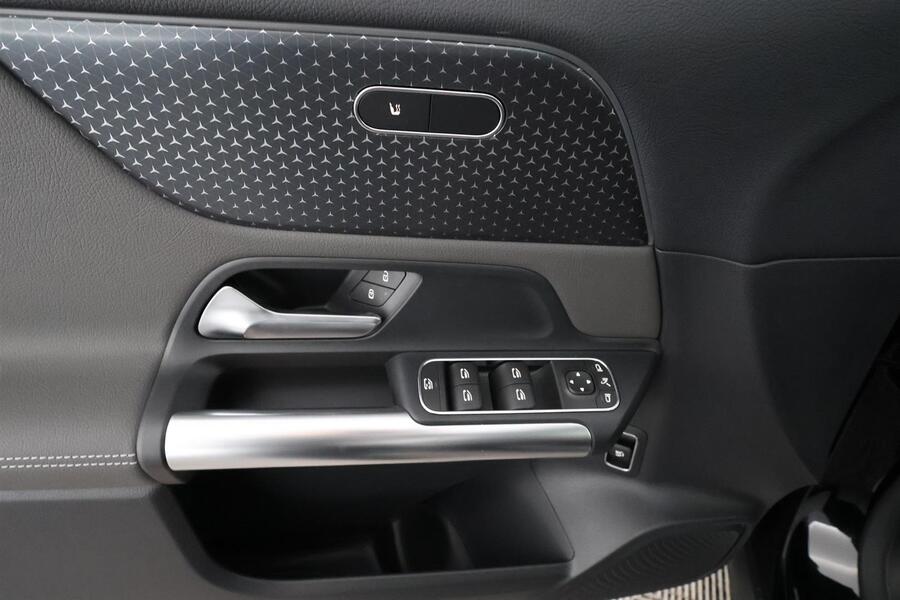 heti ajoon Mercedes-Benz EQA