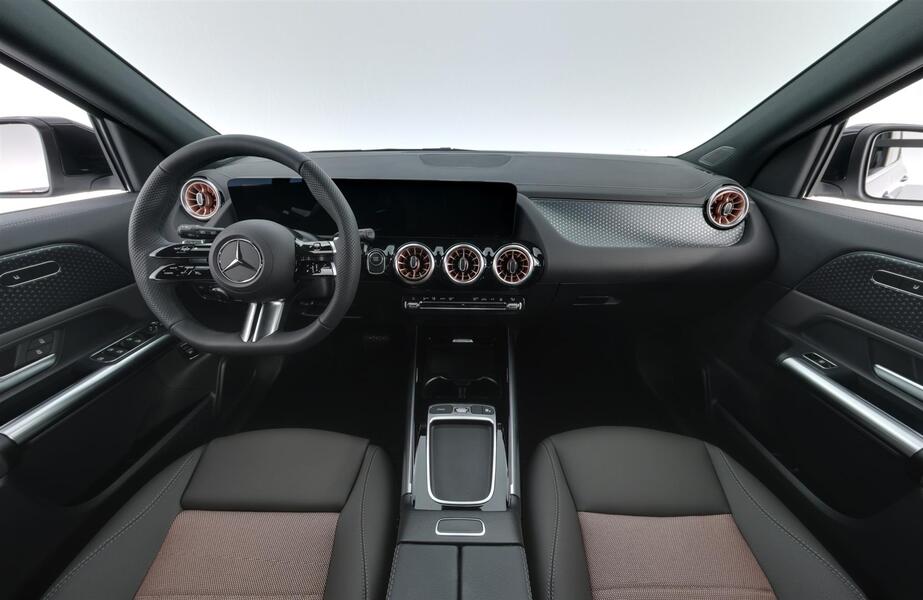 heti ajoon Mercedes-Benz EQA