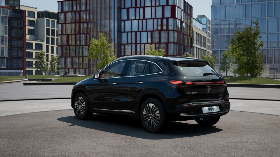 heti ajoon Mercedes-Benz EQA