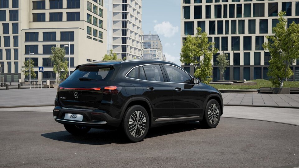 heti ajoon Mercedes-Benz EQA