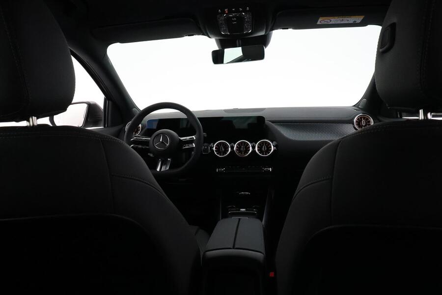 heti ajoon Mercedes-Benz EQA