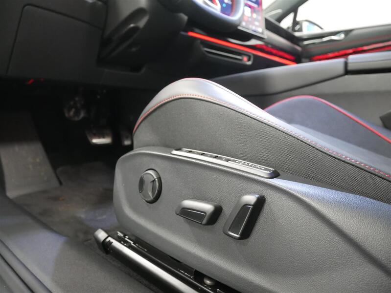 Tourer GTX 4MOTION 75-v Juhlamalli 250 kW, akku 86 kWh*Heti toimitukseen!* heti ajoon Volkswagen ID.7