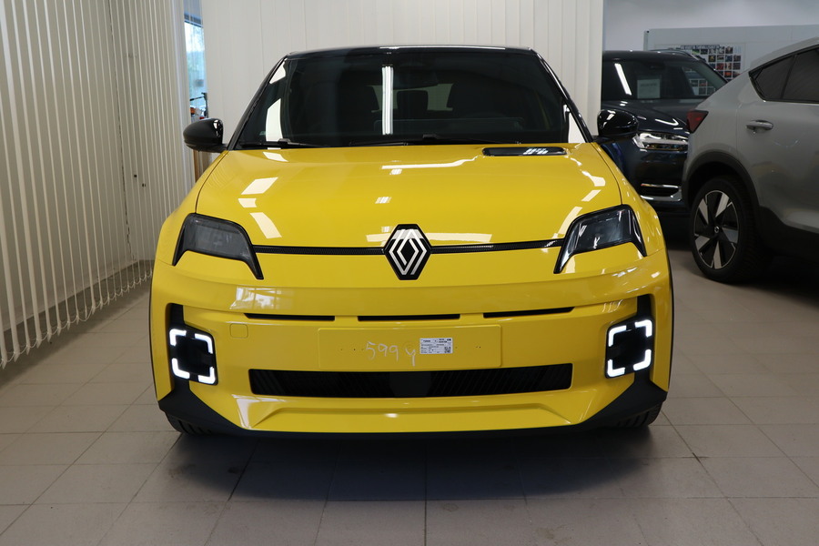 heti ajoon Renault 5