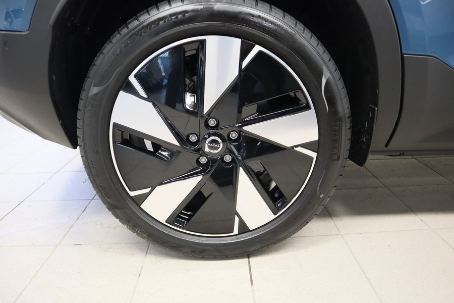 heti ajoon Volvo EX40