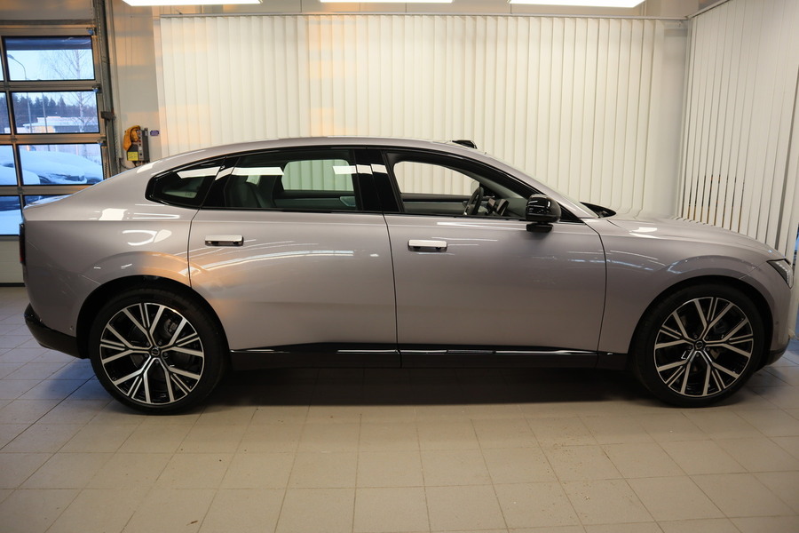 heti ajoon Volvo ES90