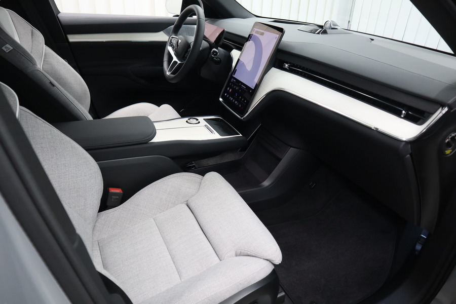 heti ajoon Volvo EX90