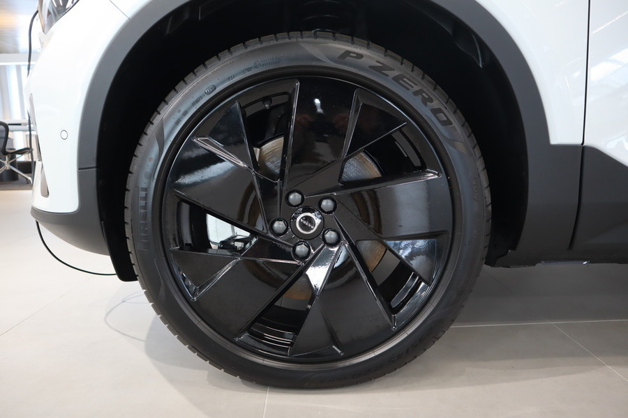 heti ajoon Volvo EC40