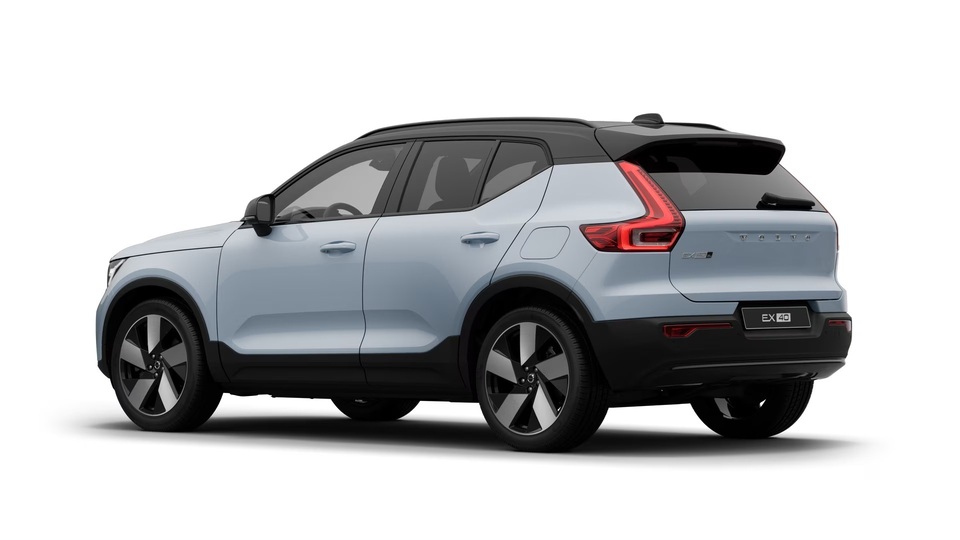 heti ajoon Volvo EX40