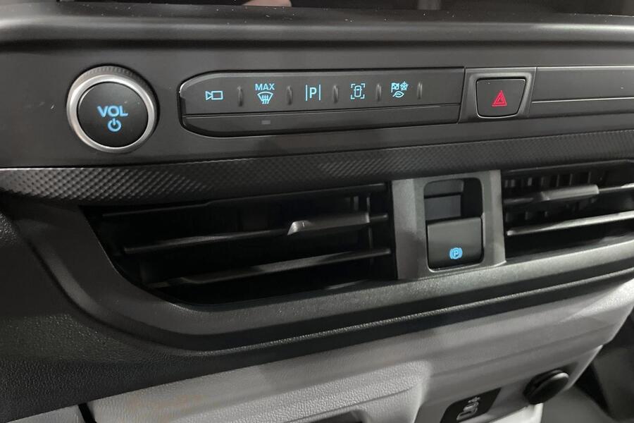 heti ajoon Ford Transit Custom