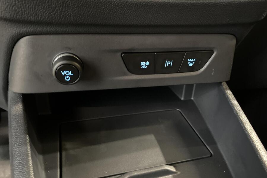 heti ajoon Ford Transit Courier