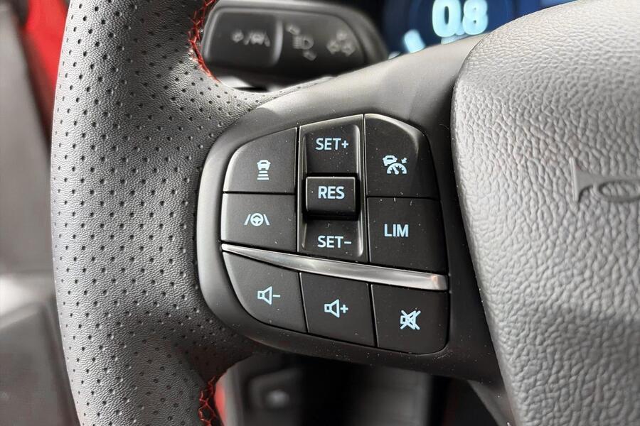 heti ajoon Ford Focus