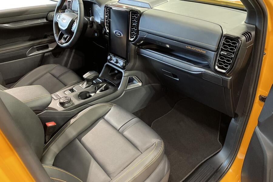 Double Cab Wildtrak 2.3 Ford EcoBoost 281 hv / 697 Nm PHEV A10 AWD heti ajoon Ford Ranger